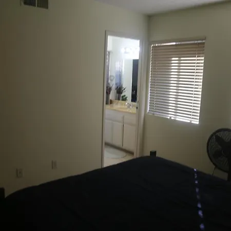 Bed And Breakfast In Hollywood Hills Los Angeles Exterior photo