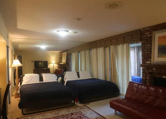 Bed And Breakfast In Hollywood Hills