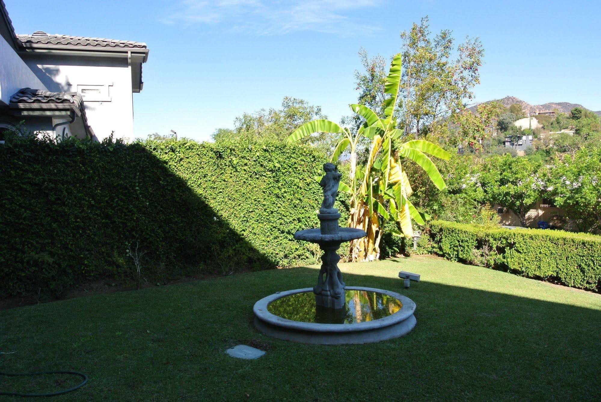 In Hollywood Hills Bed and breakfast Los Ángeles