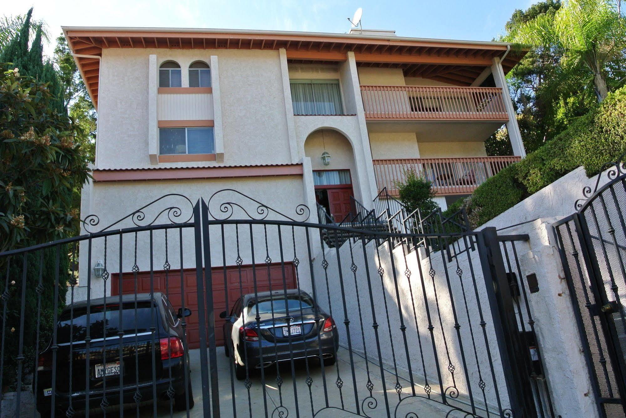 In Hollywood Hills Alojamento de Acomodação e Pequeno-almoço Los Angeles