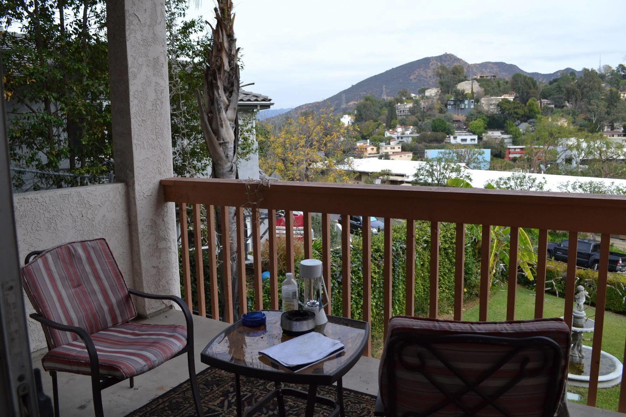 In Hollywood Hills Bed and breakfast Los Ángeles